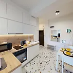 Apartamento Modern 4 Min Walk From Alexander Nevski *
