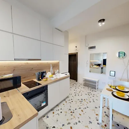 Διαμέρισμα Modern 4 Min Walk From Alexander Nevski *