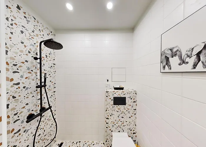 Modern 4 Min Walk From Alexander Nevski Appartement *