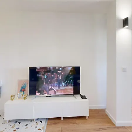 Modern 4 Min Walk From Alexander Nevski ソフィア